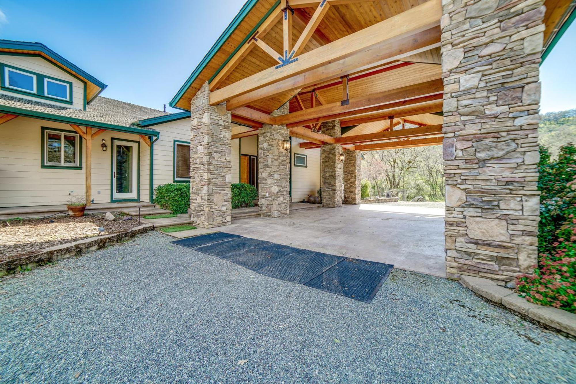 Stunning Hopland Vacation Rental With Pool And Hot Tub Buitenkant foto