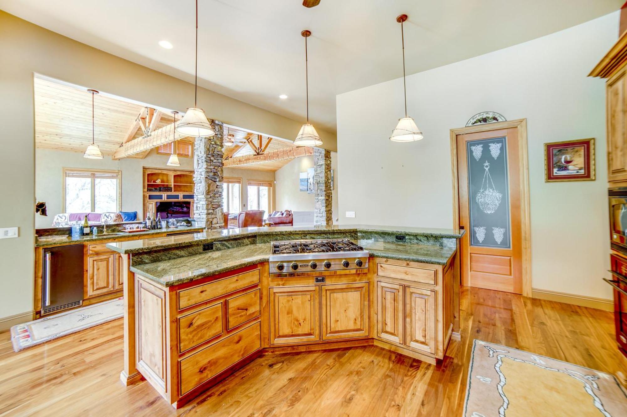 Stunning Hopland Vacation Rental With Pool And Hot Tub Buitenkant foto