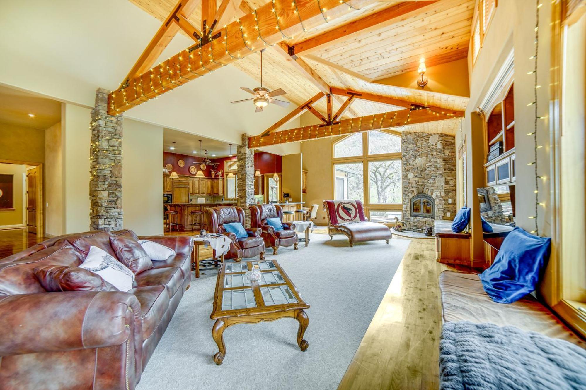 Stunning Hopland Vacation Rental With Pool And Hot Tub Buitenkant foto